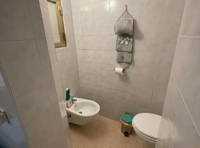 Beautiful Greysclass Venezia